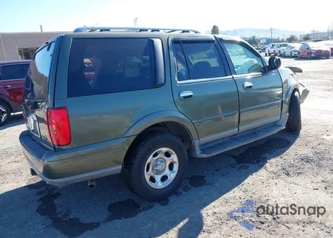 2001 Lincoln Navigator z USA, uszkodzony, nr VIN 5LMFU28R51LJ14582